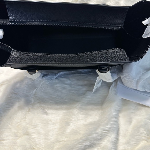 Michael Kors Large Bag - Picture 5 of 5